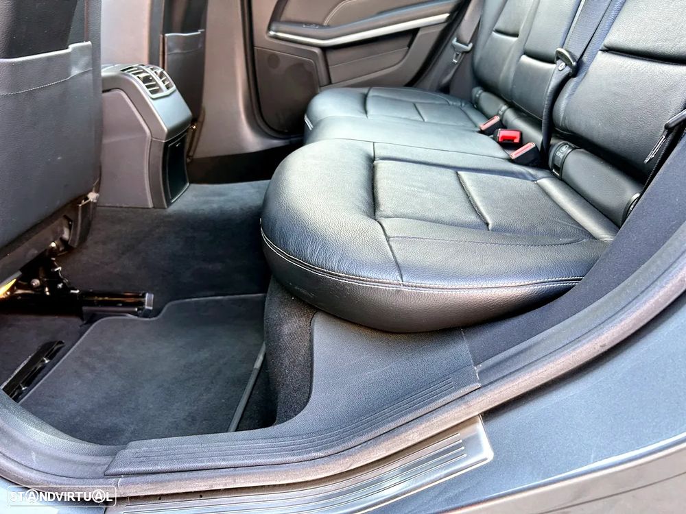 Mercedes-Benz E 300 Bluetec Hybrid Avantgarde - 20