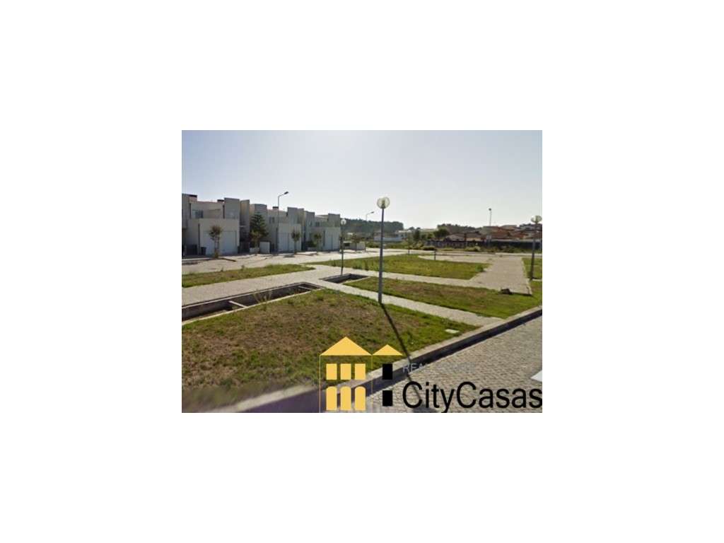 Lote c/ Projeto p/ Moradia T4 | Castêlo da Maia - Grande imagem: 2/3