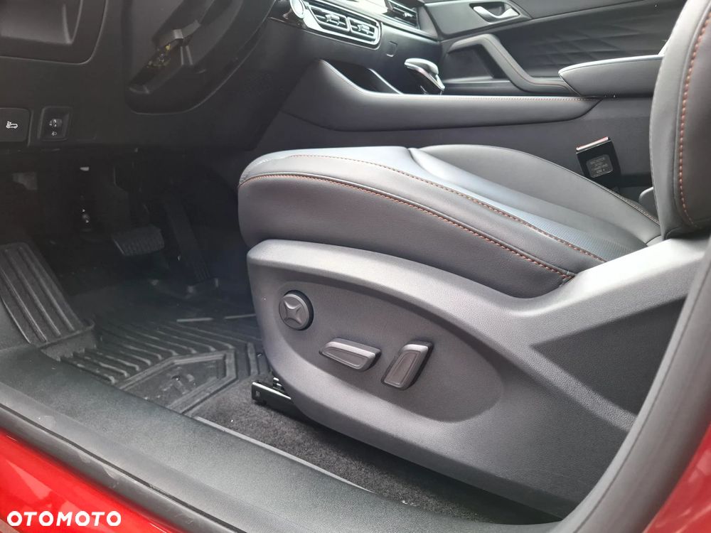 MG HS 1.5 T-GDI Exclusive DCT - 22