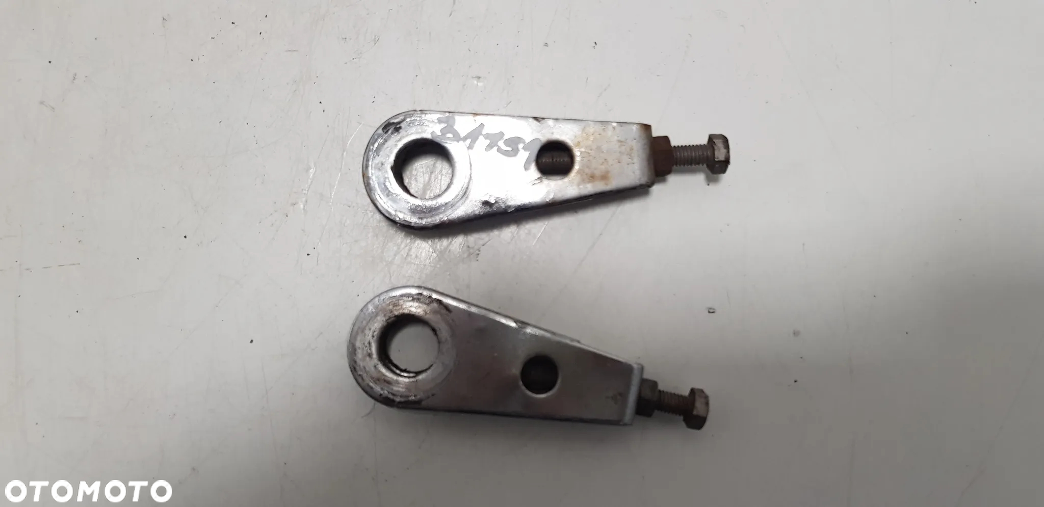 HONDA CM 125 Napinacze łańcucha - 2