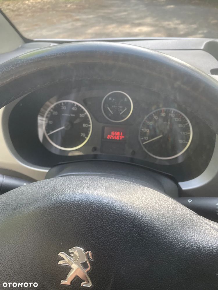 Peugeot Partner 1.6 HDi Outdoor - 18