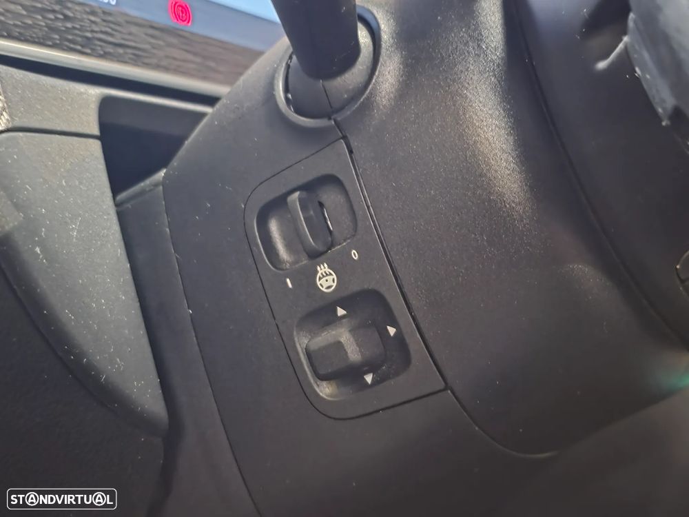 Mercedes-Benz C 300 e T 9G-TRONIC AMG Line - 9