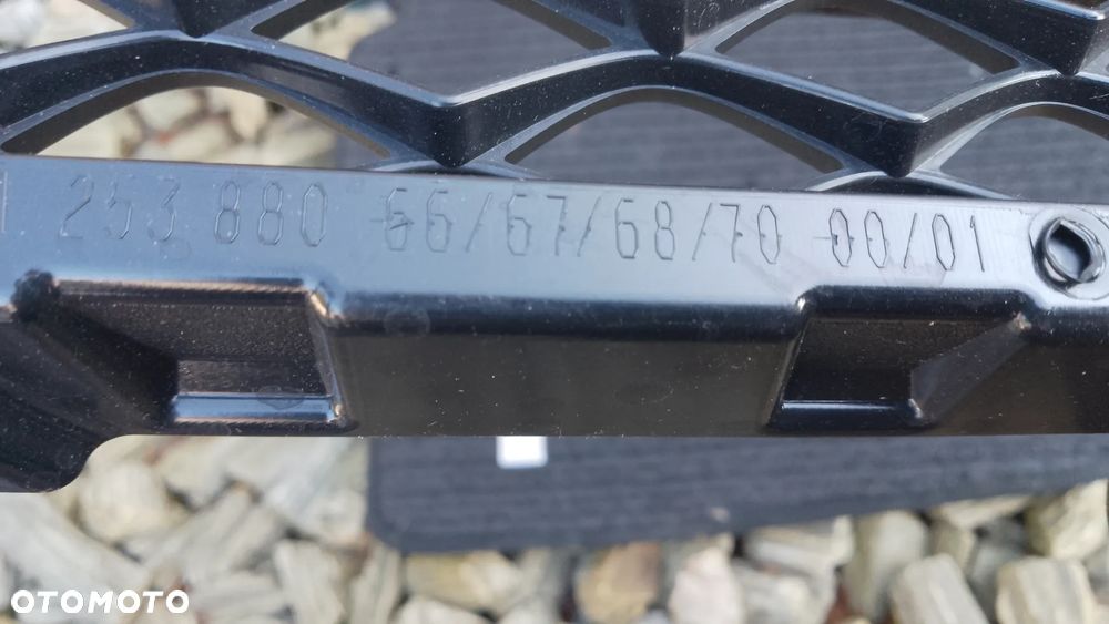 Mercedes GLC A253 Grill ATRAPA CHŁODNICY A25388066 IGŁA - 7