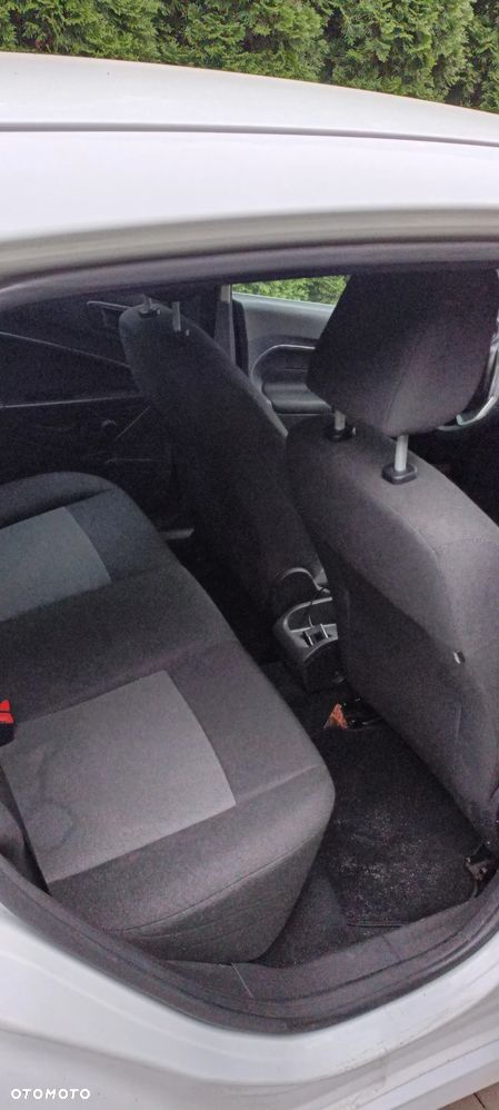 Ford Fiesta 1.25 Ambiente - 3