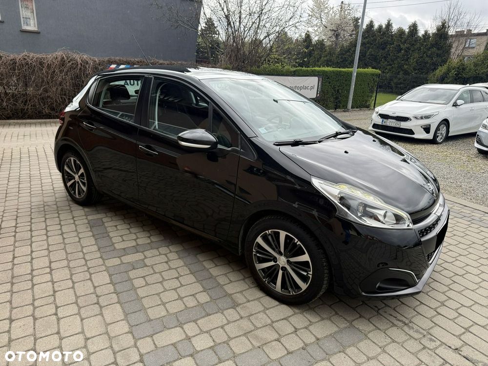 Peugeot 208 82 VTI Allure - 4