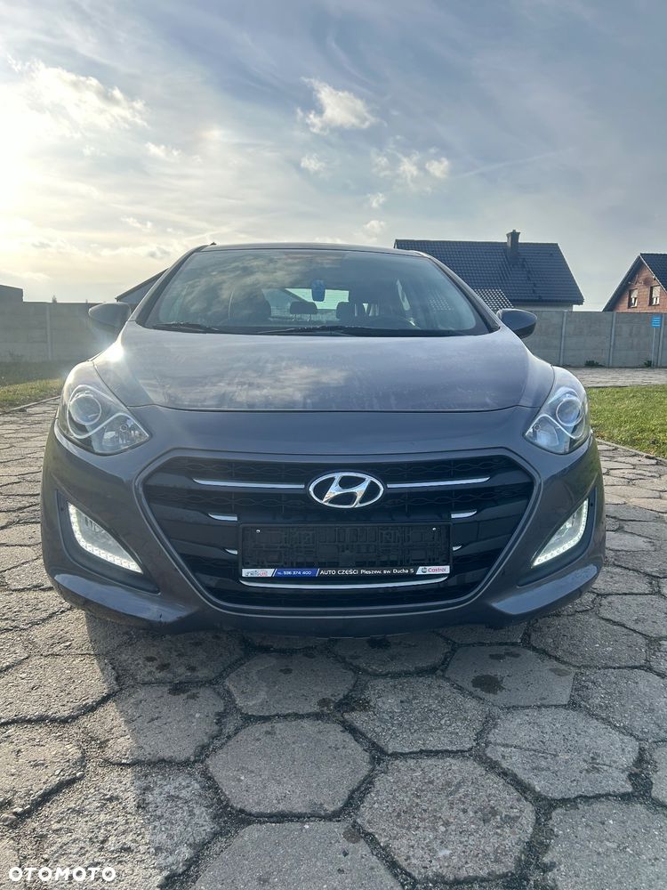 Hyundai i30 blue 1.4 Classic - 4