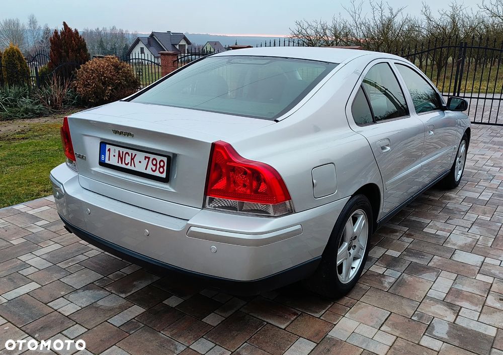 Volvo S60 D5 Kinetic - 9