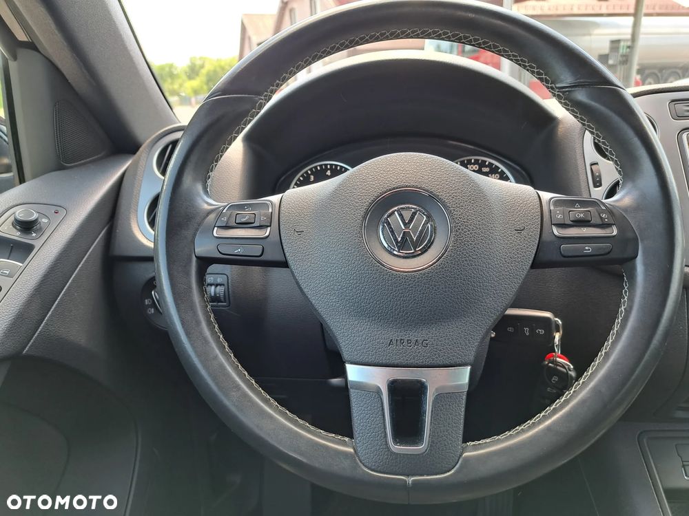 Volkswagen Tiguan - 27