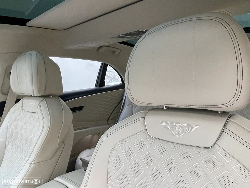 Bentley Flying Spur Hybrid Azure - 10