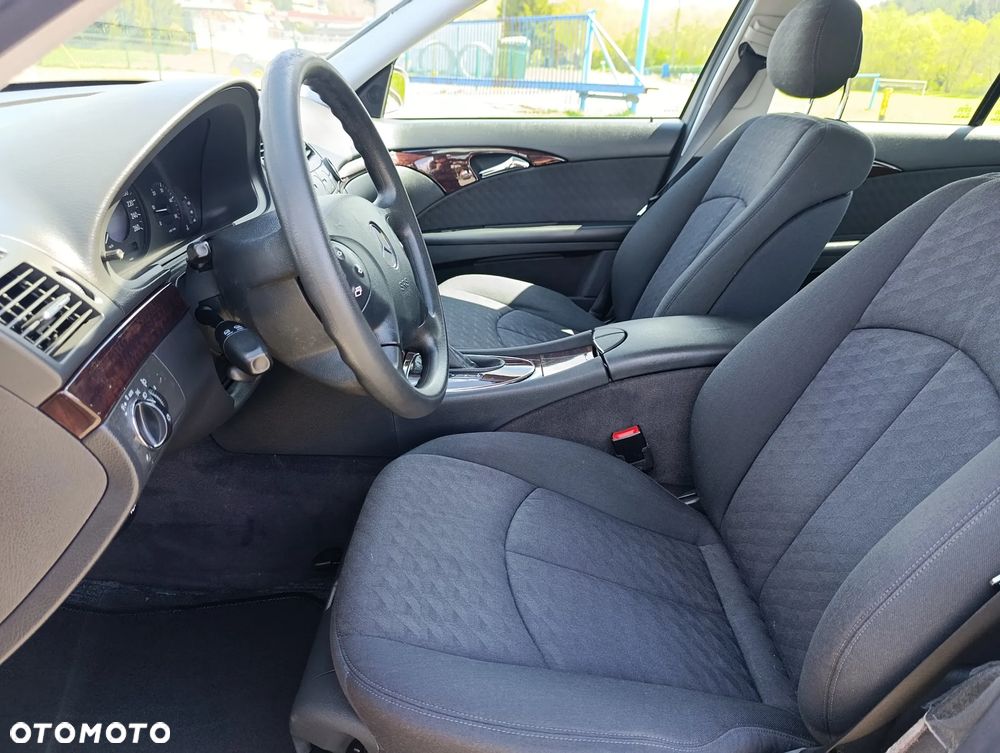 Mercedes-Benz Klasa E 220 CDI Automatik Classic DPF BusinessEDITION - 11