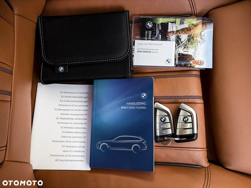 BMW Seria 5 520i Luxury Line - 39