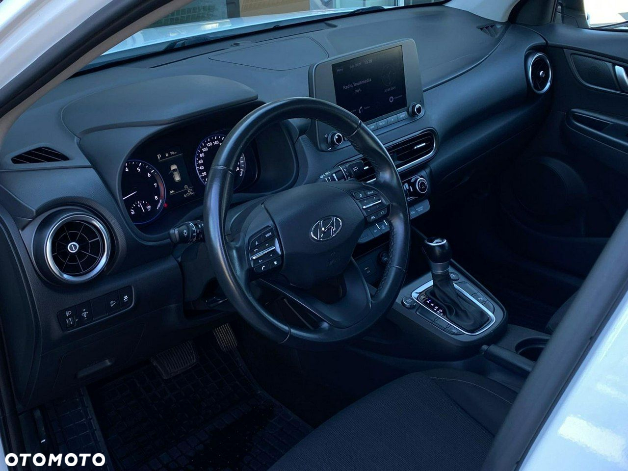 Hyundai Kona - 8