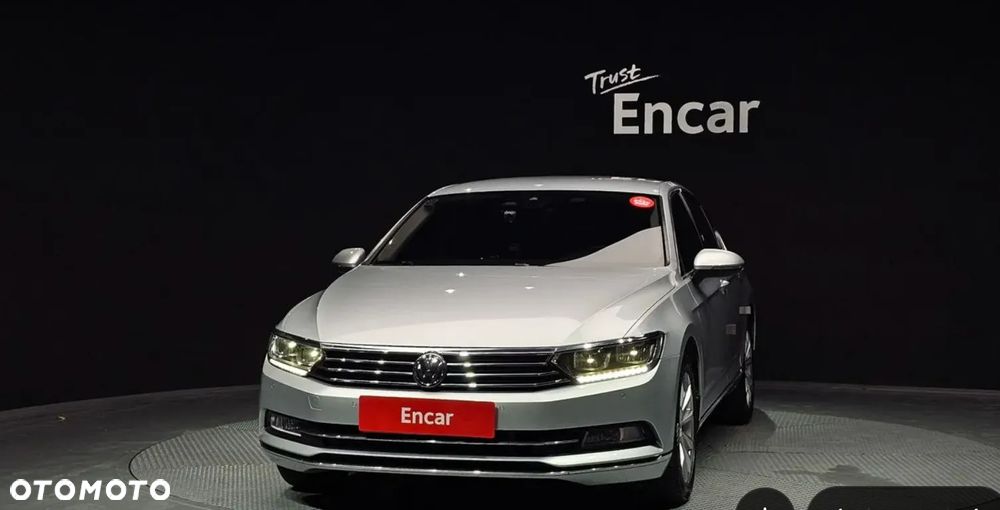 Volkswagen Passat 2.0 TDI SCR 4Motion DDG Highline - 4