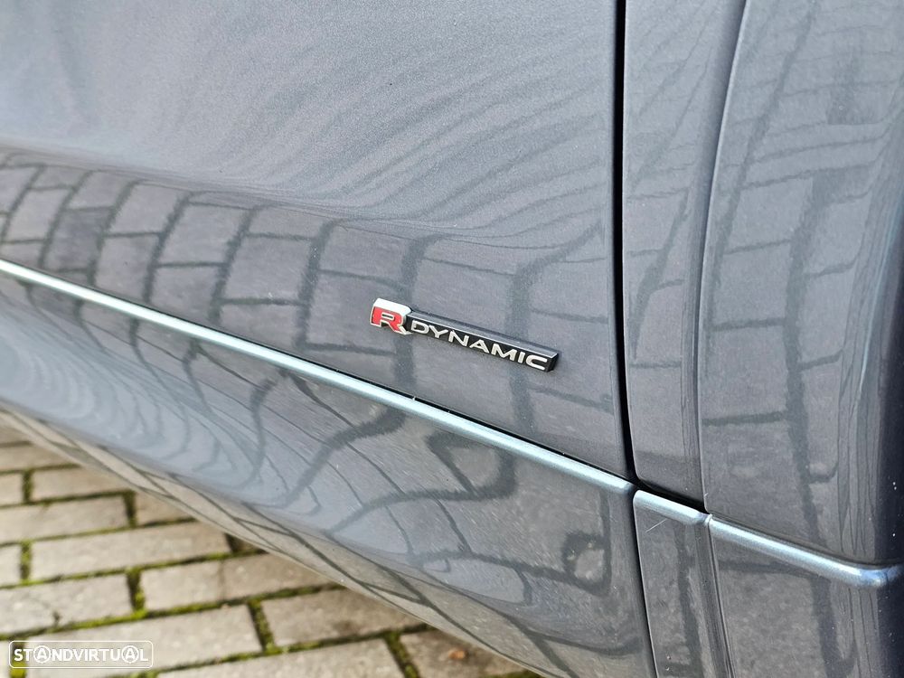 Land Rover Discovery Sport P300e R-Dynamic HSE - 7