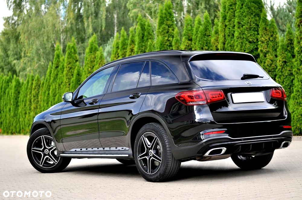 Mercedes-Benz GLC 200 d 4Matic 9G-TRONIC AMG Line - 11