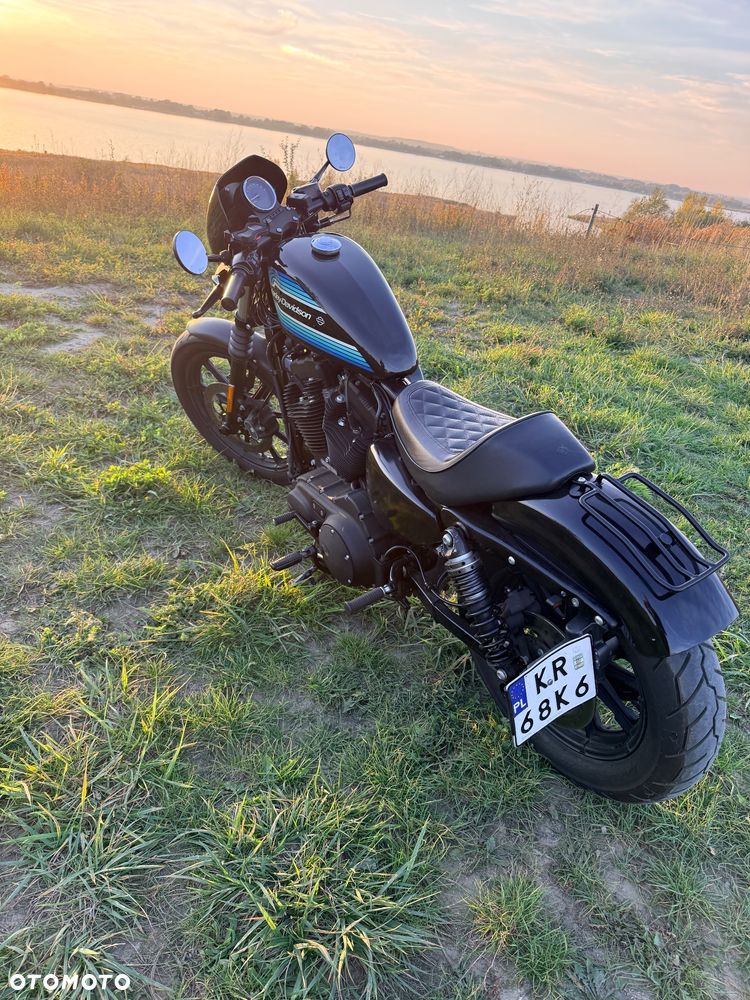 Harley-Davidson Sportster Iron 1200 - 18