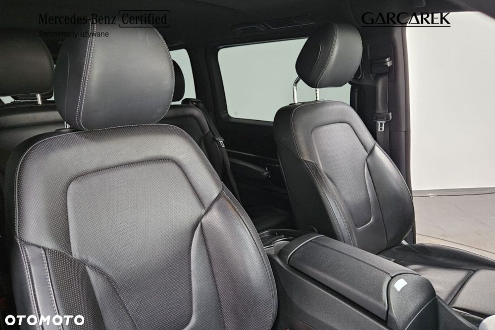 Mercedes-Benz Klasa V - 23