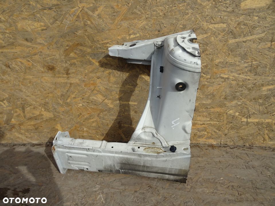 PODŁUŻNICA PRAWY PRZÓD MERCEDES W245 NR4 - 3