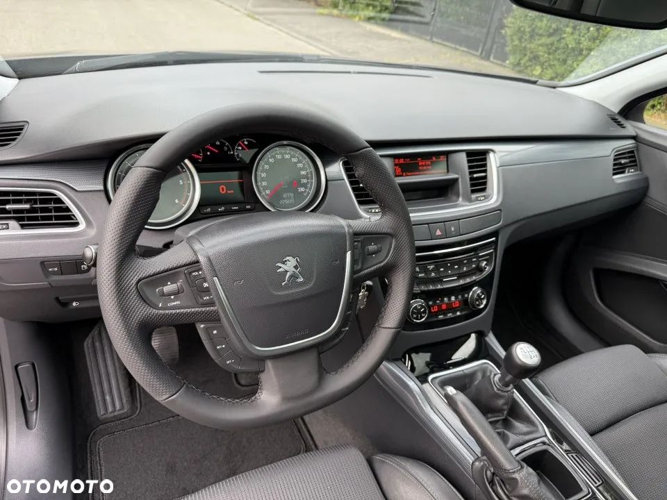 Peugeot 508 SW HDi FAP 140 Allure - 19