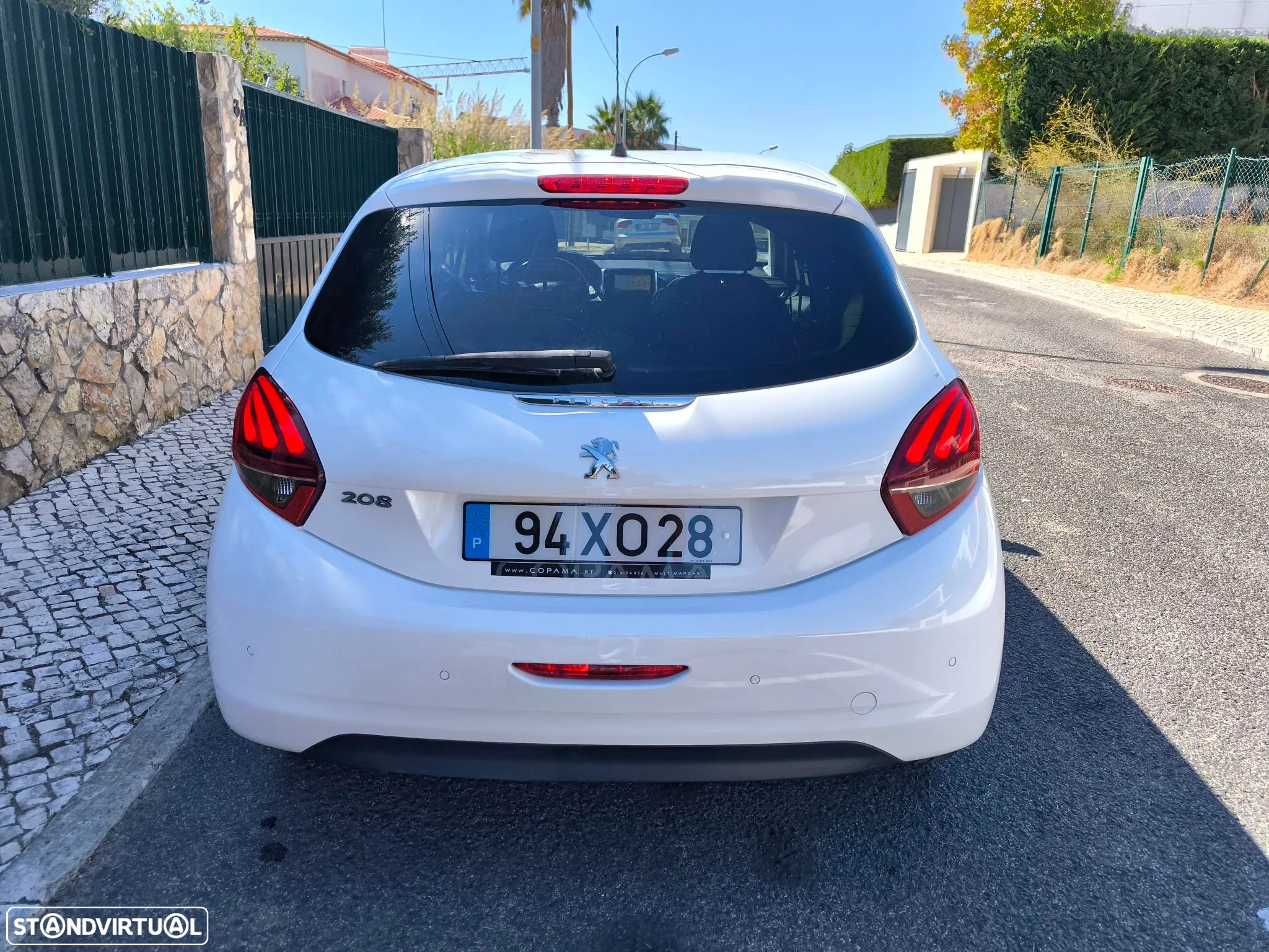 Peugeot 208 1.2 PureTech Signature - 3
