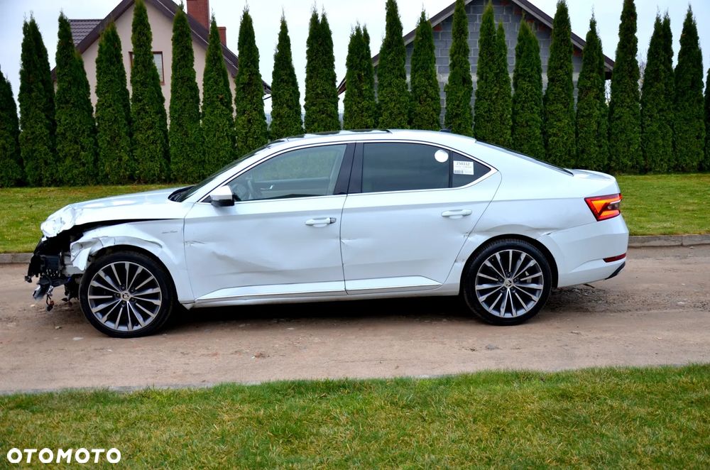 Skoda Superb 1.4 TSI Plug-In Hybrid L&K DSG - 2