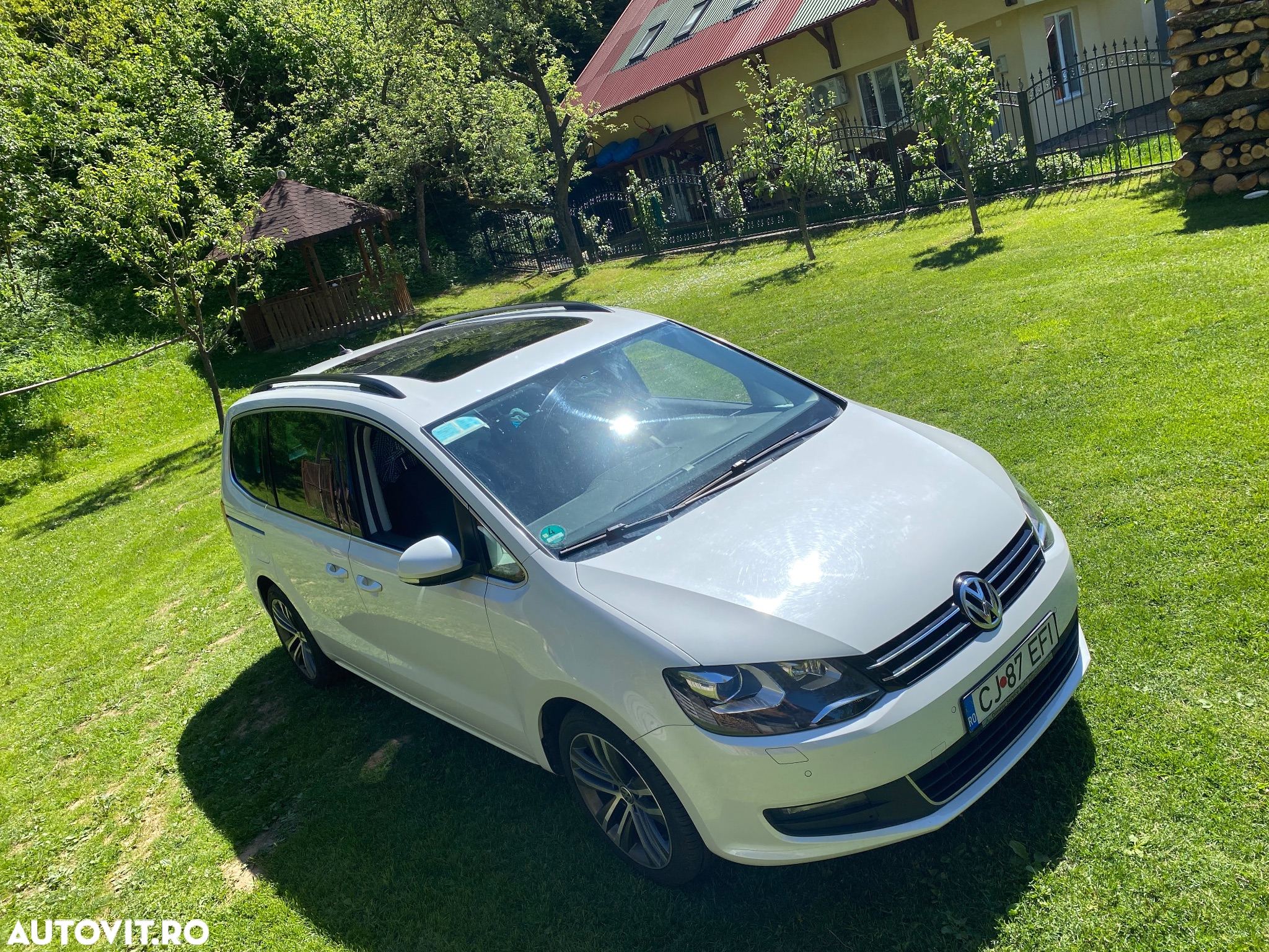 Volkswagen Sharan 2.0 TDI DSG Comfortline - 9