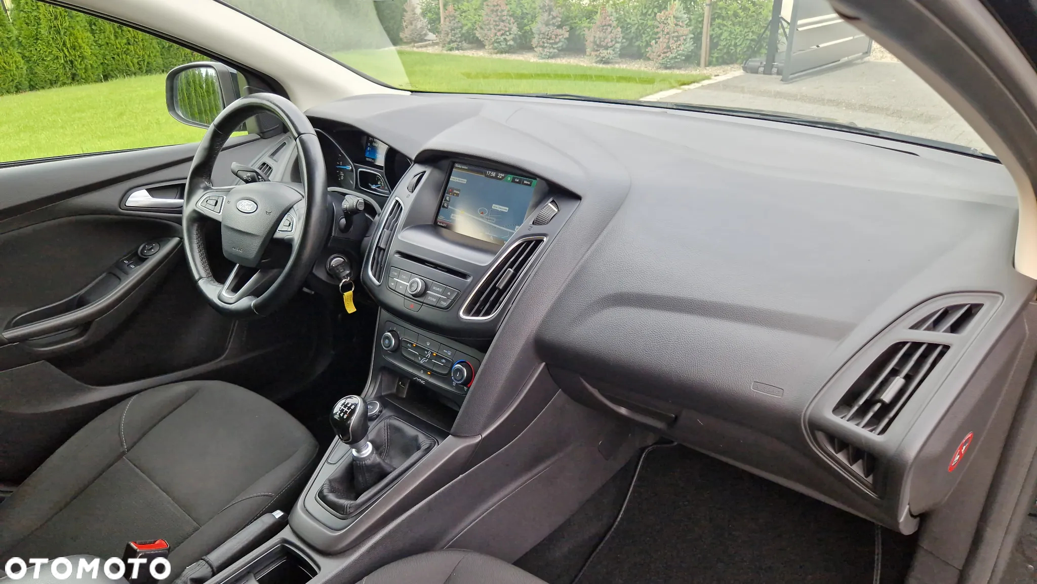 Ford Focus Turnier 1.6 TDCi DPF Titanium - 12