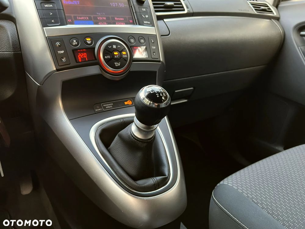 Toyota Verso 1.8 7-Sitzer Comfort - 32