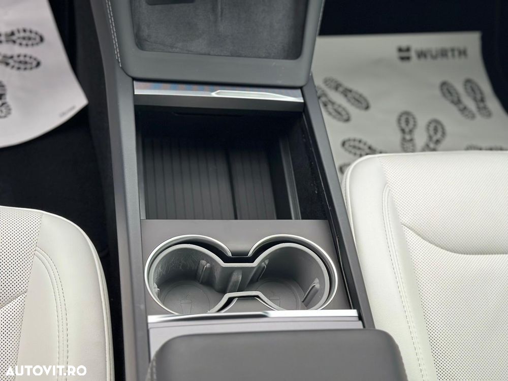 Tesla Model 3 Standard Reichweite Plus Hinterradantrieb - 20