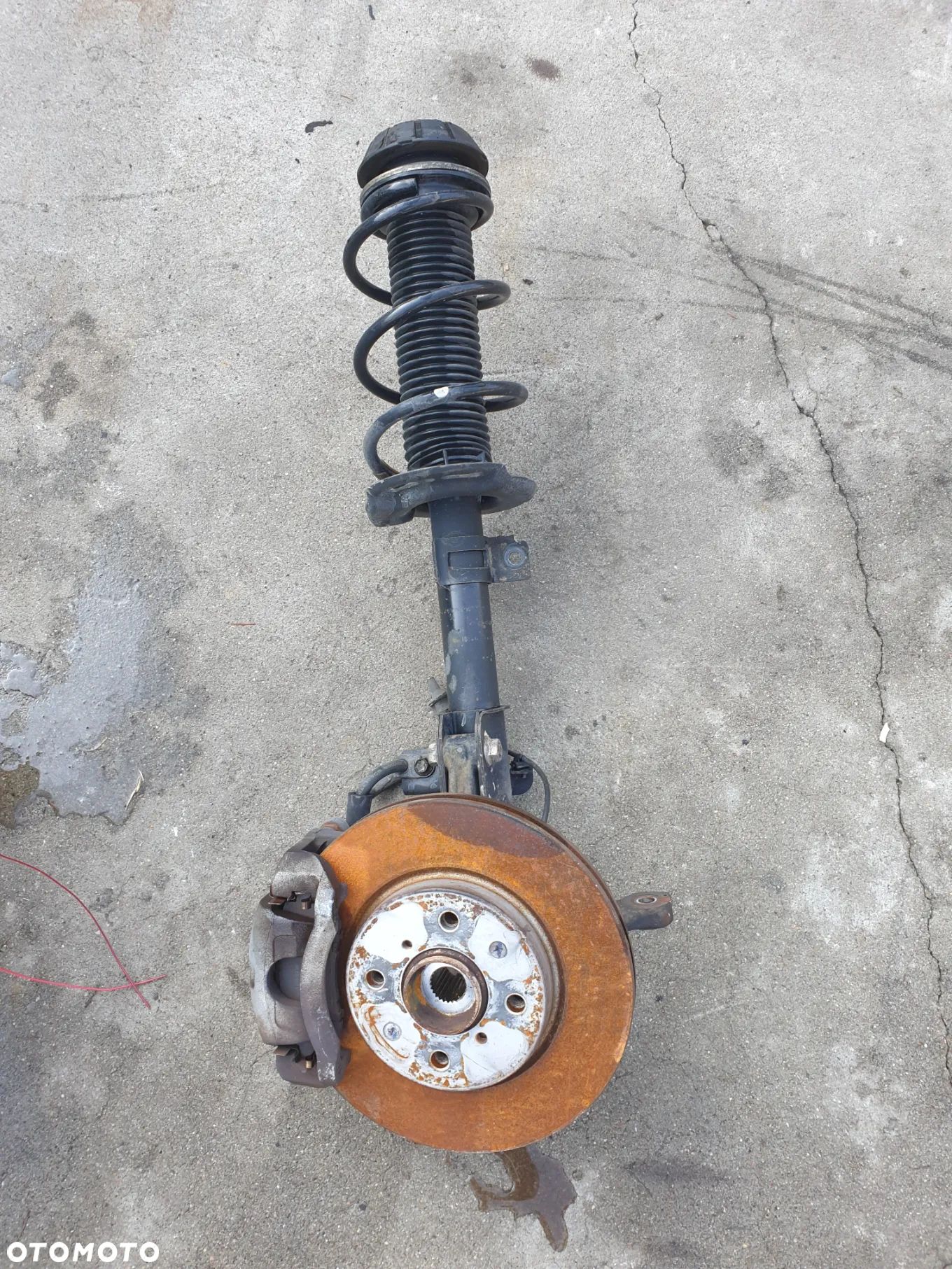 Mcperson Zwrotnica Lewy Suzuki Swift MK7 41602-68L00 stan bdb - 1