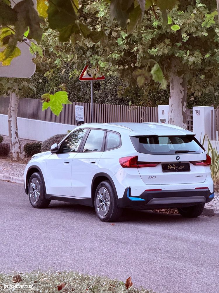 BMW iX1 xDrive30 xLine - 2