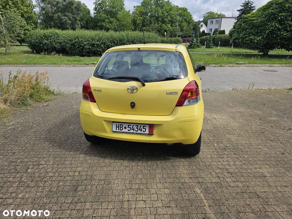Toyota Yaris 1.33 Sol - 17