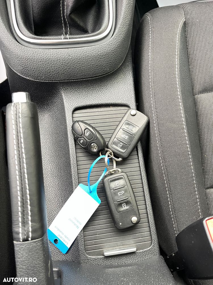 Volkswagen Golf 1.4 TSI BlueMotion Technology Comfortline - 36