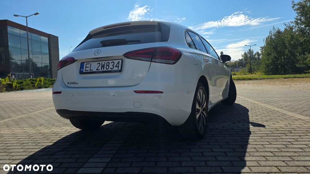 Mercedes-Benz Klasa A 250 E Style 8G-DCT - 6
