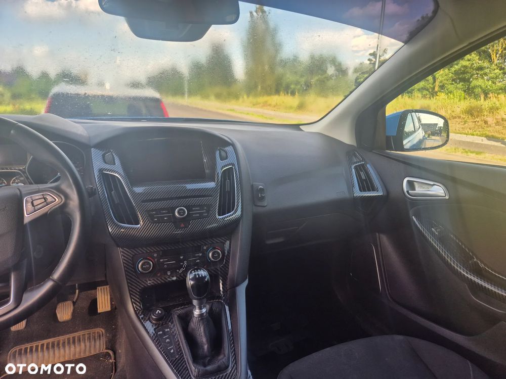 Ford Focus 1.0 EcoBoost Titanium ASS - 10