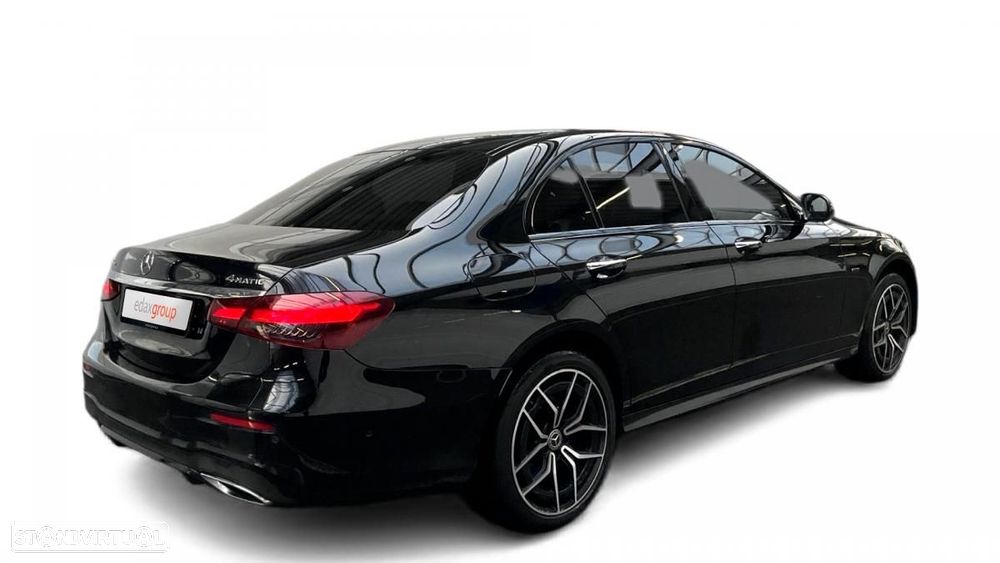 Mercedes-Benz E 300 de 4Matic 9G-TRONIC AMG Line - 2