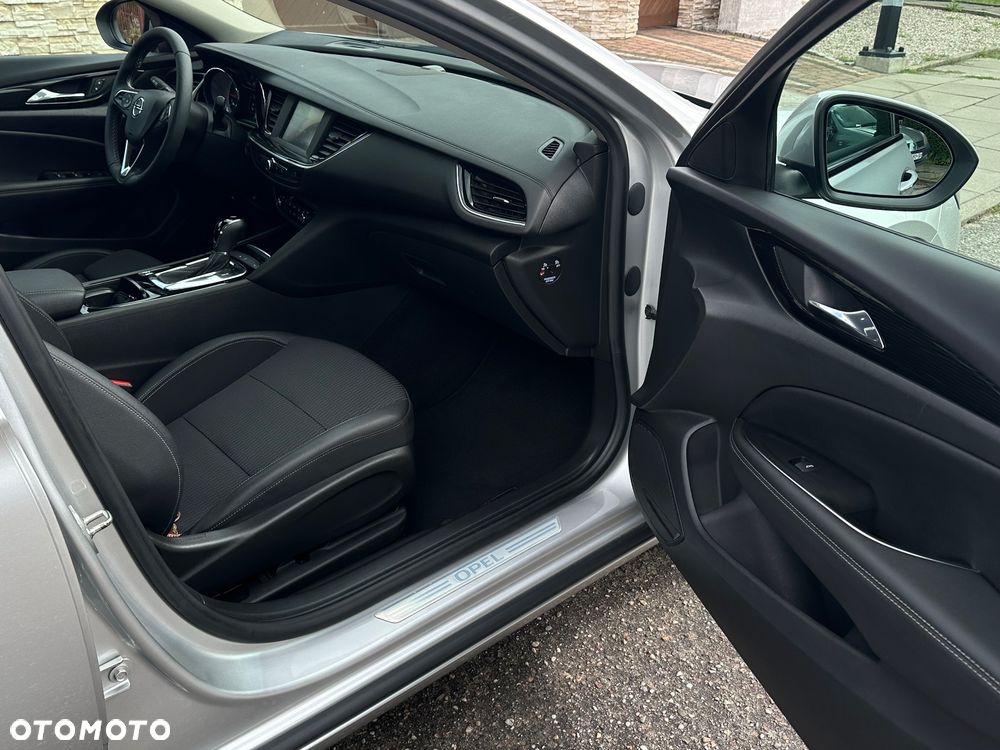 Opel Insignia 1.5 T Exclusive S&S - 10