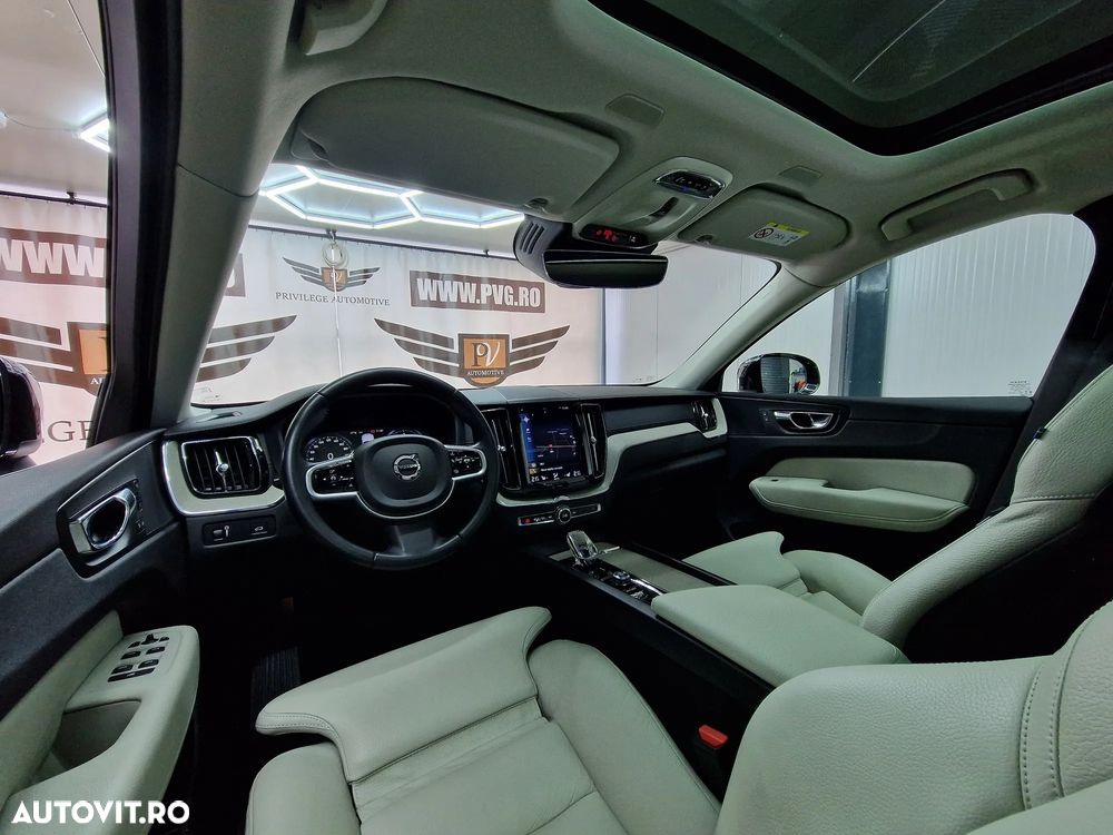 Volvo XC 60 B4 MHEV AWD Inscription - 27