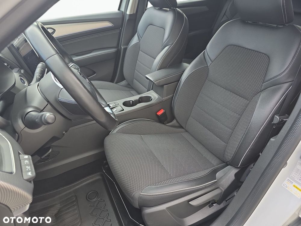 Renault Arkana 1.6 E-TECH Intens MMT - 12