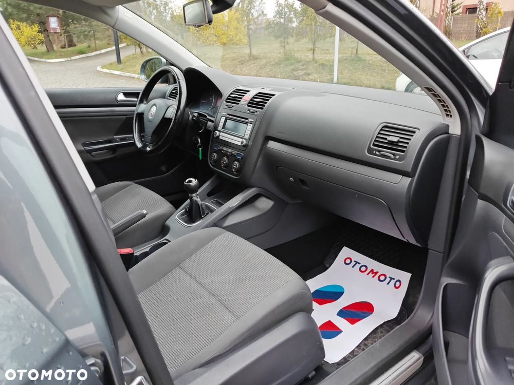 Volkswagen Jetta 1.9 TDI Comfortline - 18