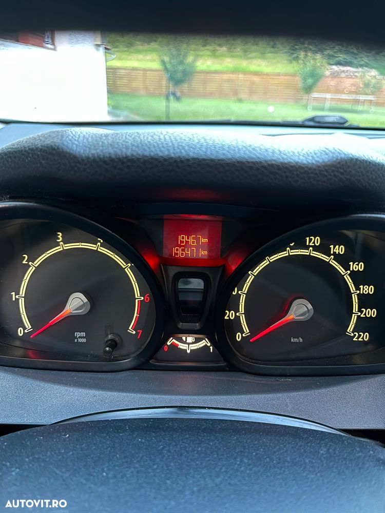 Ford Fiesta 1.25i Trend - 6