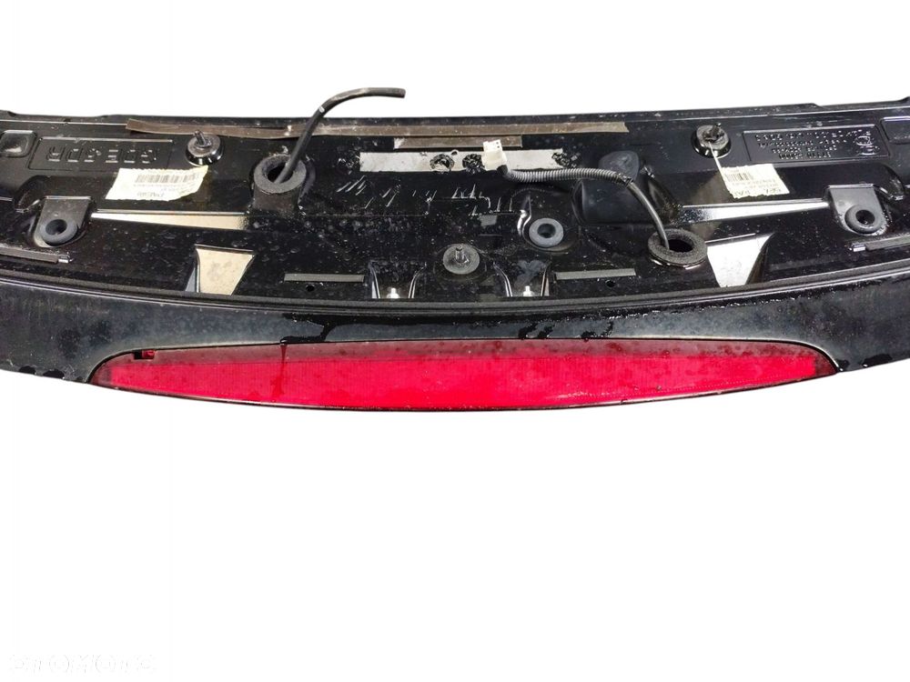 DODATKOWE TRZECIE ŚWIATŁO STOP STOPU HYUNDAI I30 II (2011-2014) HB - 4