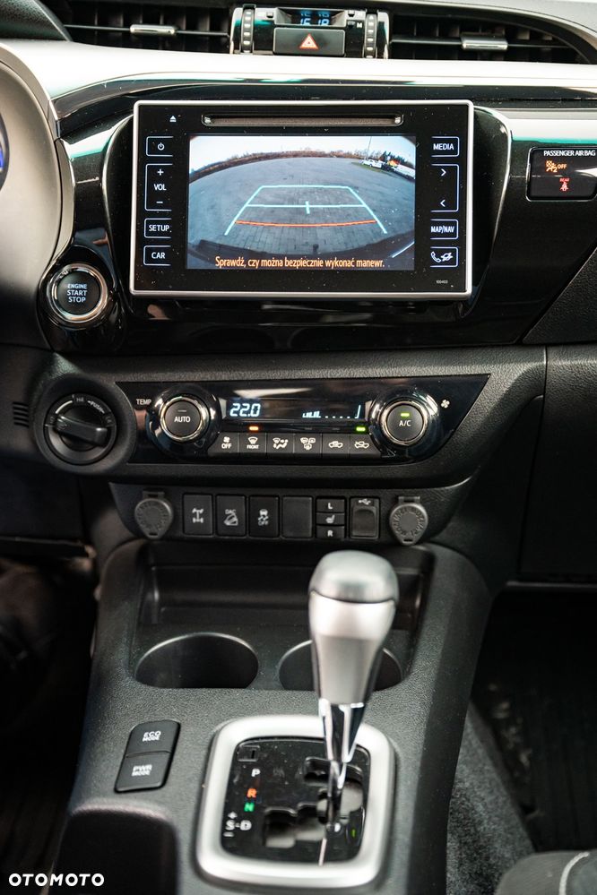 Toyota Hilux 2.4 D-4D Double Cab SR5 4x4 - 19