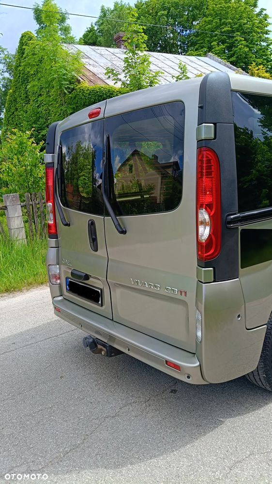Opel Vivaro L2H1 2.9t - 7
