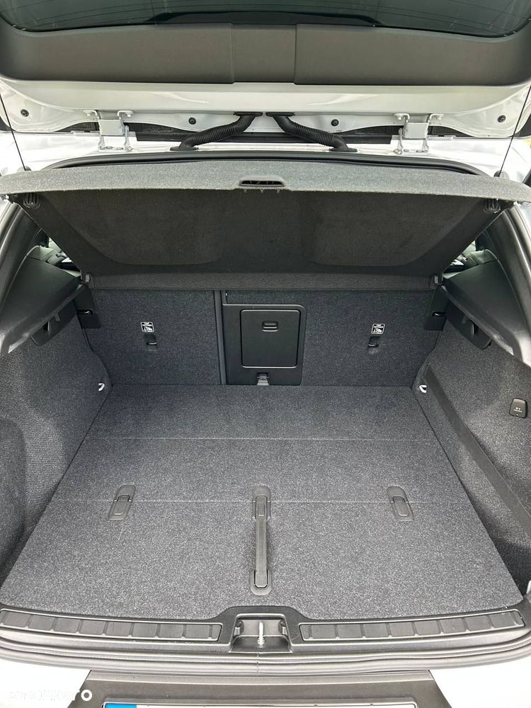 Volvo XC 40 D3 AWD Momentum Pro - 8