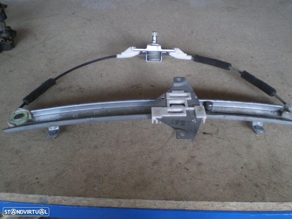 Elevador Manual S/REF052 CHEVROLET AVEO 2006 4P FD - 2