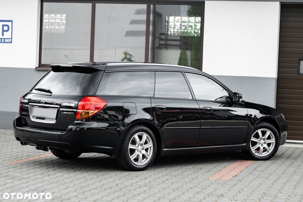 Subaru Legacy - 11
