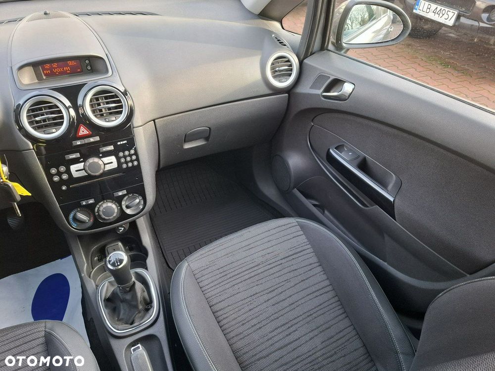 Opel Corsa 1.2 16V Essentia - 16