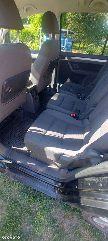 Volkswagen Touran 1.9 TDI Highline - 8