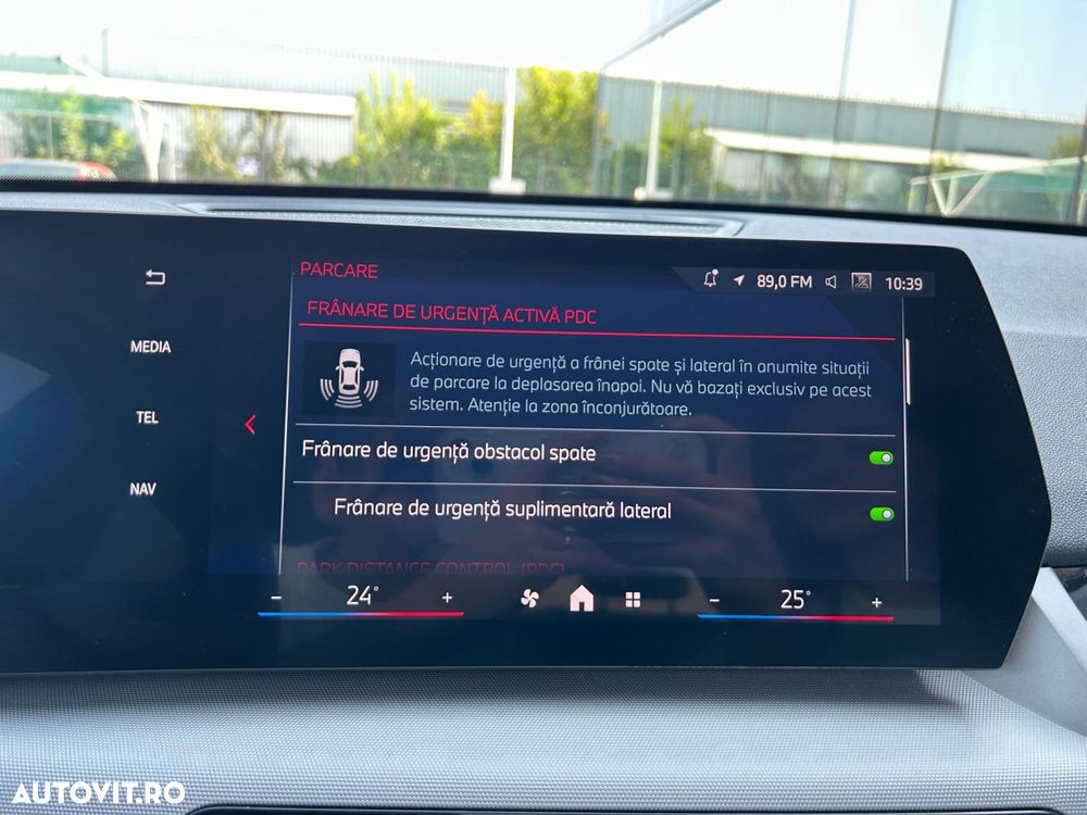 BMW X1 sDrive18d AT - 27